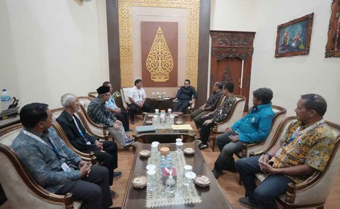 Dewan Pengupahan Kota Mojokerto Rumuskan Kenaikan UMK 2025 Dewan Pengupahan Kota Mojokerto Rumuskan Kenaikan UMK 2025