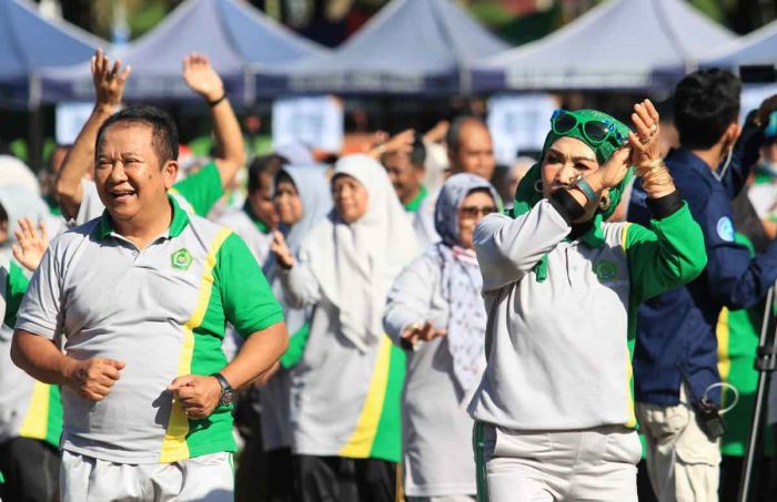 Peringati Hari Amal Bakti ke-77, Pemkab Jember Gelar Senam Moderasi Beragama Peringati Hari Amal Bakti ke-77, Pemkab Jember Gelar Senam Moderasi Beragama
