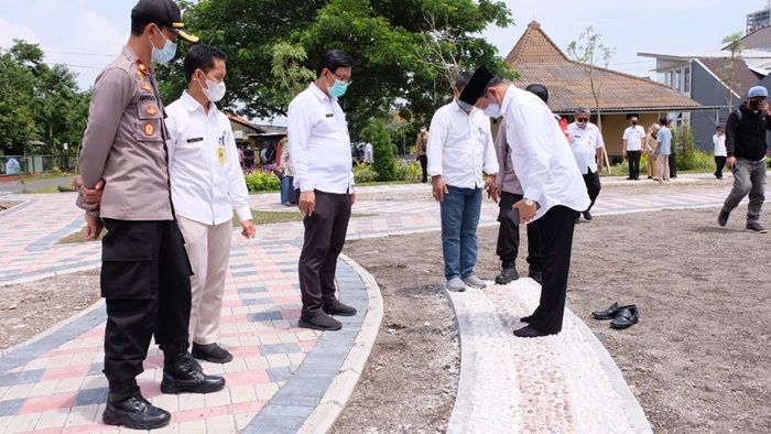 Sehari Resmikan Lima Taman Sekaligus, Pj. Bupati Sidoarjo Minta Warga Ikut Merawatnya