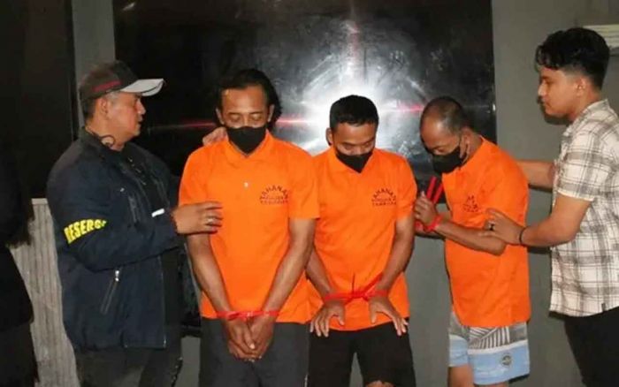 Nyamar jadi Petugas Listrik, 3 Pria di Jakarta Barat Diamankan Polisi Usai Curi Kabel 30 Meter