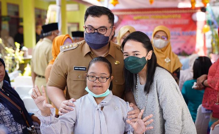 Bupati Kediri Komitmen Beri Lapangan Pekerjaan Bagi Penyandang Disabilitas di Pemerintahan Bupati Kediri Komitmen Beri Lapangan Pekerjaan Bagi Penyandang Disabilitas di Pemerintahan