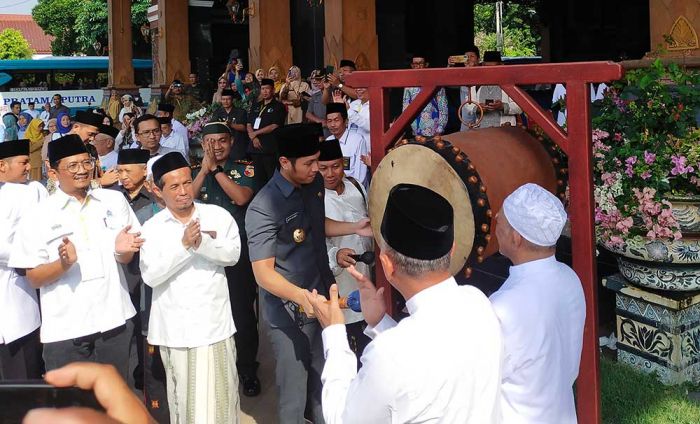 Lepas Jemaah Haji Asal Tuban, ini Pesan Bupati Lindra dan Kepala Kemenag Lepas Jemaah Haji Asal Tuban, ini Pesan Bupati Lindra dan Kepala Kemenag