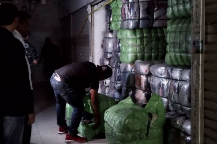Importir Baju Bekas di Pasar Senen Minta Solusi dari Pemerintah Importir Baju Bekas di Pasar Senen Minta Solusi dari Pemerintah