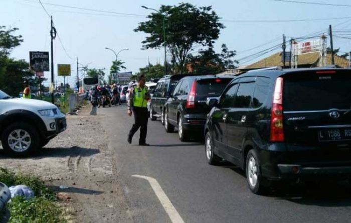 Biang Kemacetan, Pertigaan Purwodadi jadi Pantauan Polres Pasuruan Biang Kemacetan, Pertigaan Purwodadi jadi Pantauan Polres Pasuruan
