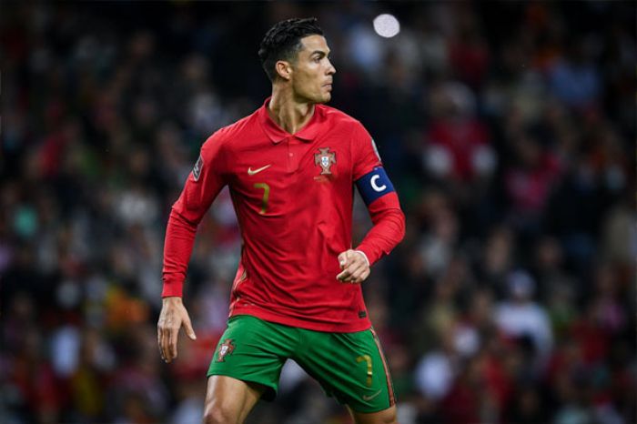 Daftar 36 Pemain Top Cetak Rekor Caps Terbanyak di Timnas Daftar 36 Pemain Top Cetak Rekor Caps Terbanyak di Timnas