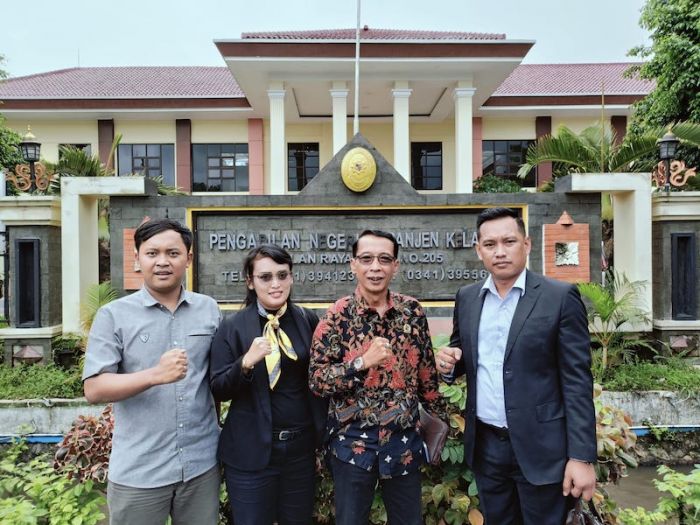 Penangkapan Dua Tersangka Kasus Pungli di Pantai Selok, Kuasa Hukum Ajukan Praperadilan Penangkapan Dua Tersangka Kasus Pungli di Pantai Selok, Kuasa Hukum Ajukan Praperadilan