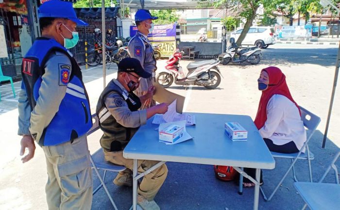 Operasi Non Yustisi, Satpol PP Kota Kediri dan Tim Gabungan, Dapati 33 Orang Tak Bermasker Operasi Non Yustisi, Satpol PP Kota Kediri dan Tim Gabungan, Dapati 33 Orang Tak Bermasker