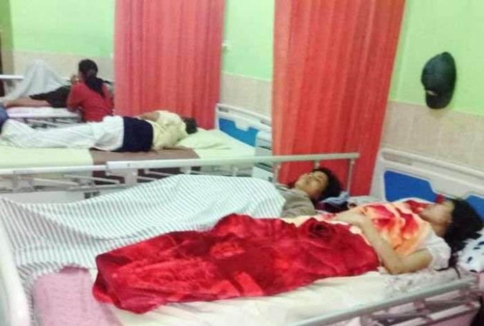 35 Warga Wates Blitar Diduga Keracunan Nasi Kenduri 35 Warga Wates Blitar Diduga Keracunan Nasi Kenduri