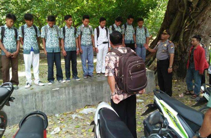 11 Siswa Bolos di Tuban Terjaring Razia 11 Siswa Bolos di Tuban Terjaring Razia