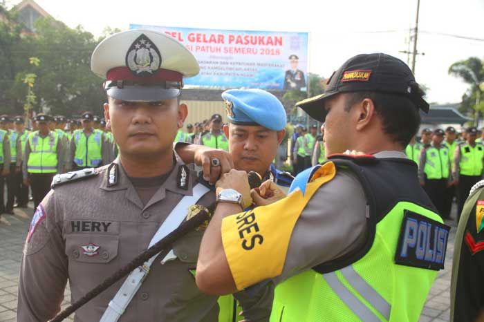 Awali Operasi Patuh Semeru 2018, Polres Ngawi Apel Gelar Pasukan