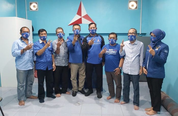 DPP Partai Demokrat Terjunkan Satgas untuk Menangkan Niat di Pilbup Gresik DPP Partai Demokrat Terjunkan Satgas untuk Menangkan Niat di Pilbup Gresik