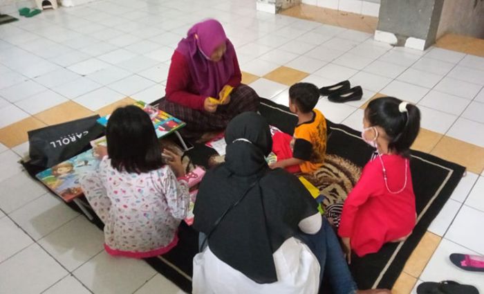 Wujudkan Kota Layak Anak, Pemkot Kediri Gelar Trauma Healing untuk AMPK di Rusunawa Dandangan Wujudkan Kota Layak Anak, Pemkot Kediri Gelar Trauma Healing untuk AMPK di Rusunawa Dandangan