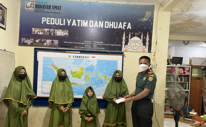 Momentum Ramadan, Siswa Sespimmen Polri XLI Santuni Anak Yatim di Gresik Momentum Ramadan, Siswa Sespimmen Polri XLI Santuni Anak Yatim di Gresik