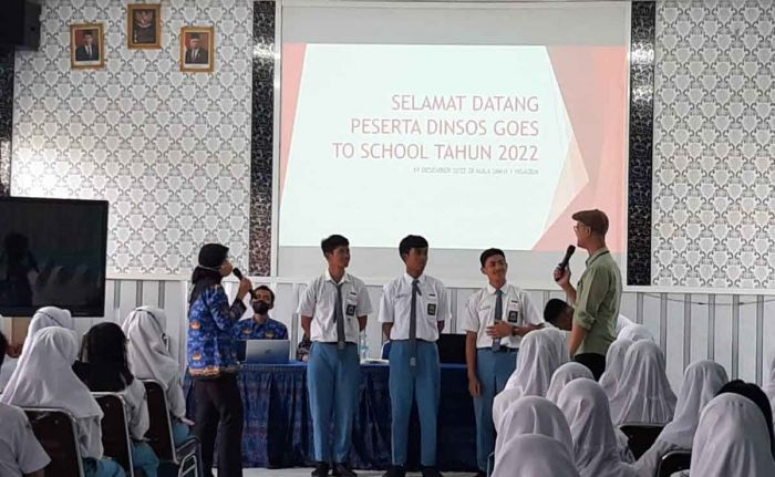 Terjunkan Tim Cegah Bullying, Bupati Kediri Tegaskan Tak Ada Toleransi untuk Pelaku Terjunkan Tim Cegah Bullying, Bupati Kediri Tegaskan Tak Ada Toleransi untuk Pelaku