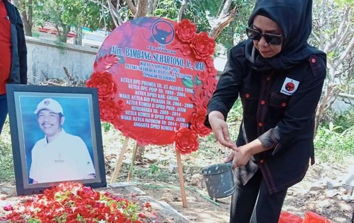 Jelang Penentuan Pimpinan DPRD Gresik, Rindu Sosok Bambang Ger yang Dikenal Mengayomi Jelang Penentuan Pimpinan DPRD Gresik, Rindu Sosok Bambang Ger yang Dikenal Mengayomi