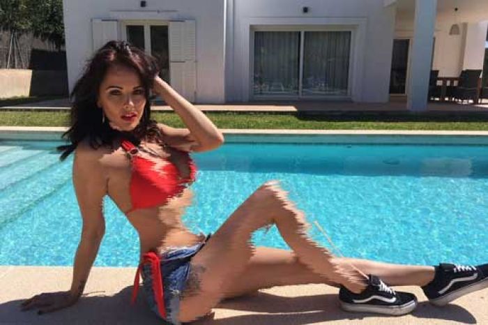 Balas Dendam karena Dikhianati, Model Seksi Kecanduan Kencan dengan Miliarder Balas Dendam karena Dikhianati, Model Seksi Kecanduan Kencan dengan Miliarder