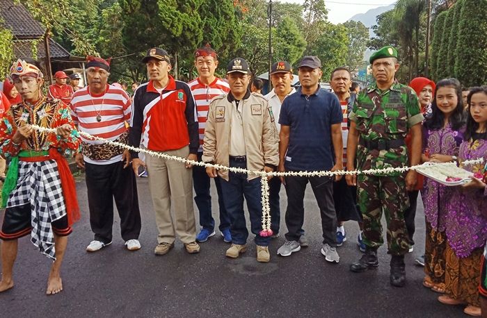Kurangi Udara Knalpot, Warga Pecalukan Pasuruan Gandeng DK3P Gelar CFD Kurangi Udara Knalpot, Warga Pecalukan Pasuruan Gandeng DK3P Gelar CFD
