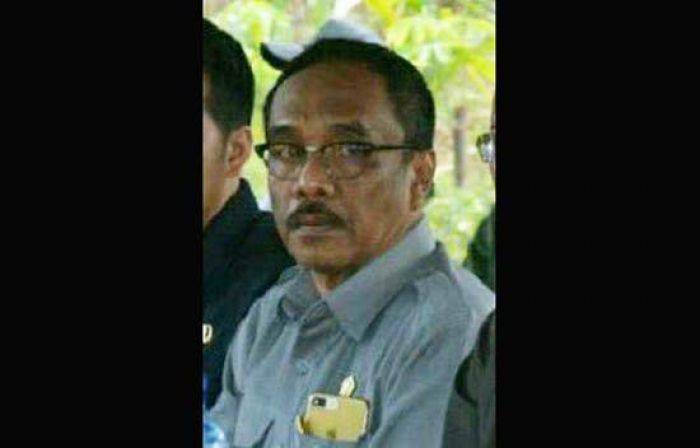 Ketua DPRD Trenggalek Minta 21 PNS dan Honorer yang Terlibat Pungli Diberi Sanksi Tegas Ketua DPRD Trenggalek Minta 21 PNS dan Honorer yang Terlibat Pungli Diberi Sanksi Tegas