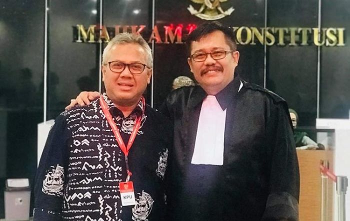 Mantan Bawaslu Jatim: APK Paslon Belum Terfasilitasi, Langgar Hak Konstitusional Paslon Mantan Bawaslu Jatim: APK Paslon Belum Terfasilitasi, Langgar Hak Konstitusional Paslon
