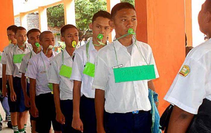 Terjunkan Tim Siluman, Dispendik Sidoarjo tak Temukan Perpeloncoan di MOPBD Terjunkan Tim Siluman, Dispendik Sidoarjo tak Temukan Perpeloncoan di MOPBD