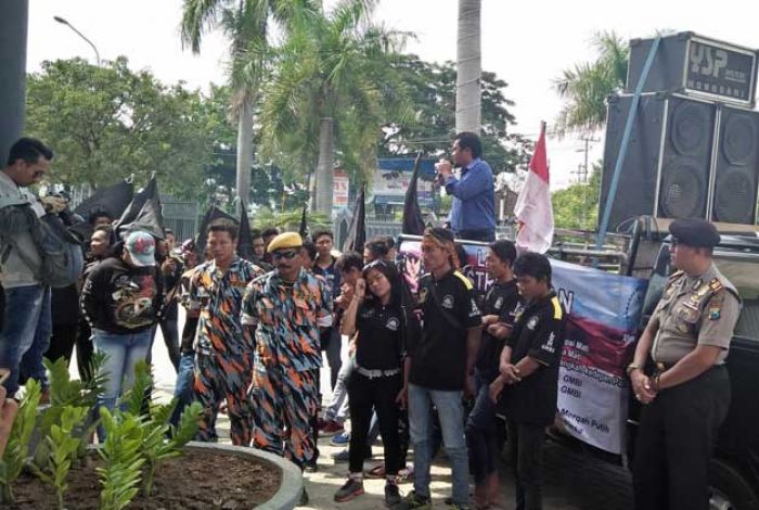 Geruduk Gedung Dewan, GMBI Tuban Serukan Penolakan Ormas Anti Pancasila