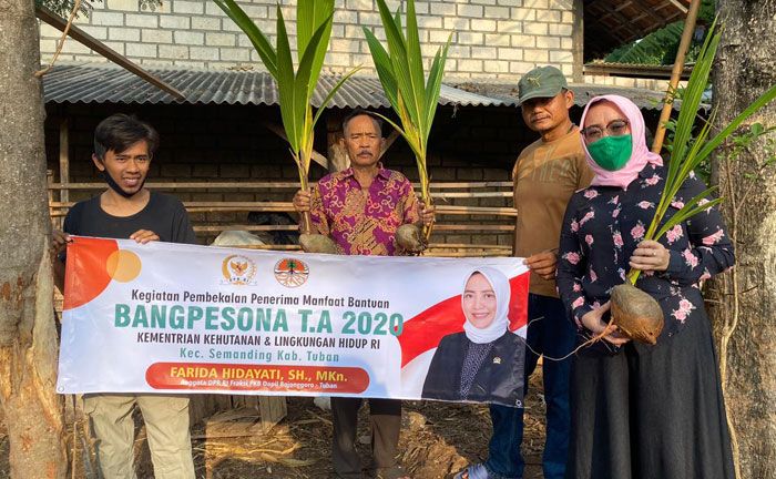 Anggota DPR RI Farida Tegaskan Program Bang Pesona di Tuban Tak Ada Pungutan Anggota DPR RI Farida Tegaskan Program Bang Pesona di Tuban Tak Ada Pungutan