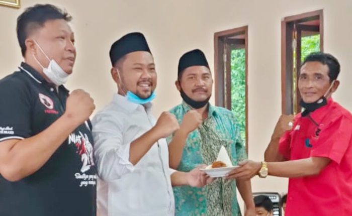 Menangi Pilkada Gresik 2020, Gus Yani - Bu Min Banjir Undangan Tasyakuran Menangi Pilkada Gresik 2020, Gus Yani - Bu Min Banjir Undangan Tasyakuran