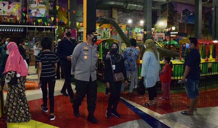 Akhir Pekan Libur Lebaran 2022, Kapolresta Sidoarjo Tinjau Mal dan Wahana Bermain Akhir Pekan Libur Lebaran 2022, Kapolresta Sidoarjo Tinjau Mal dan Wahana Bermain