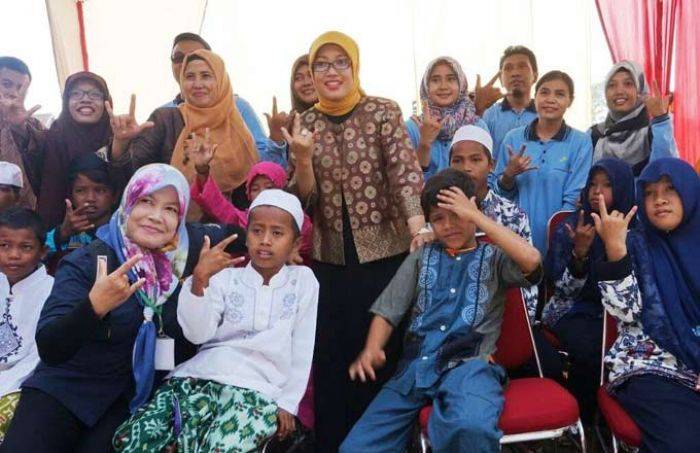 Gandeng LPA, PKK Pasuruan Bantu Ratusan Yatim Piatu Dapatkan Akte Kelahiran Gandeng LPA, PKK Pasuruan Bantu Ratusan Yatim Piatu Dapatkan Akte Kelahiran