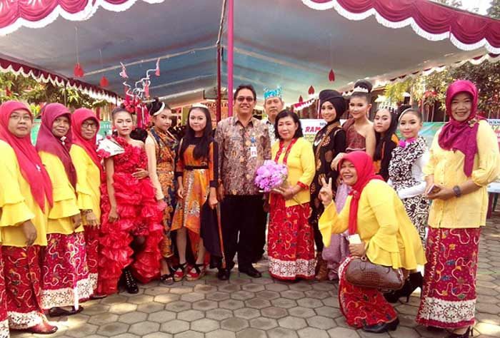Kadispendik Banyuwangi Launching Sekolah Ramah Anak di SMPN 5 Kadispendik Banyuwangi Launching Sekolah Ramah Anak di SMPN 5