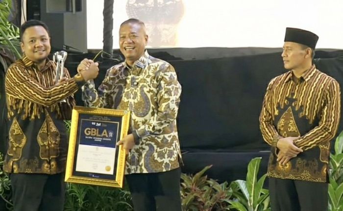 Kado Harjad Tulungagung ke-820, RSUD dr Karneni Campurdarat Raih Penghargaan Bergengsi