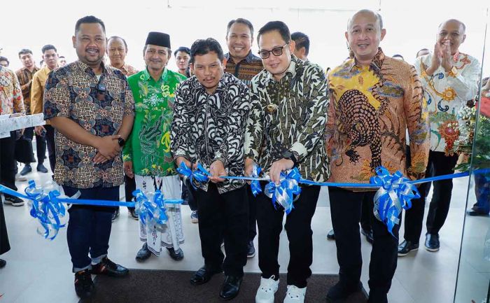 Pj Gubernur Jatim Dorong BPJS Kesehatan Wujudkan UHC dan Tingkatkan Kualitas Layanan Pj Gubernur Jatim Dorong BPJS Kesehatan Wujudkan UHC dan Tingkatkan Kualitas Layanan