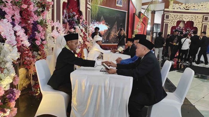 20 Pasangan di Situbondo Ikuti Nikah Massal Gratis, Dapat Hadiah Bulan Madu