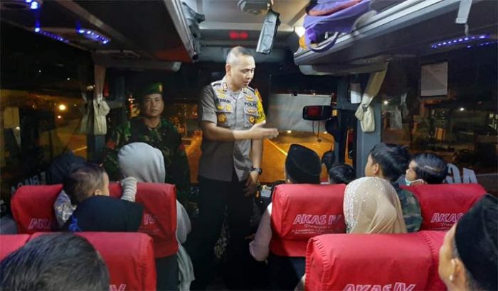 Tidak Ditemukan Pergerakan Massa ke Jakarta Dalam Razia oleh Polres Pamekasan Tidak Ditemukan Pergerakan Massa ke Jakarta Dalam Razia oleh Polres Pamekasan