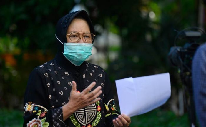 Risma Minta Warga Ikhlaskan Pasien Meninggal Covid-19 Dimakamkan Pakai Protokol Kesehatan