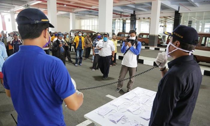 Cegah Covid-19, Dishub Surabaya Sosialisasi Protokol Transportasi di Terminal Cegah Covid-19, Dishub Surabaya Sosialisasi Protokol Transportasi di Terminal
