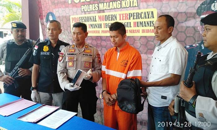 Dua Bulan Kencani Janda, Ujung-ujungnya Embat Ponsel Dua Bulan Kencani Janda, Ujung-ujungnya Embat Ponsel