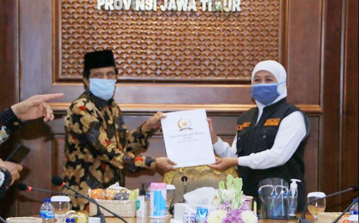 Letakkan Batu Pertama Pembangunan RSNU Tahap 2, Khofifah: Dekatkan Layanan Kesehatan pada Masyarakat Letakkan Batu Pertama Pembangunan RSNU Tahap 2, Khofifah: Dekatkan Layanan Kesehatan pada Masyarakat