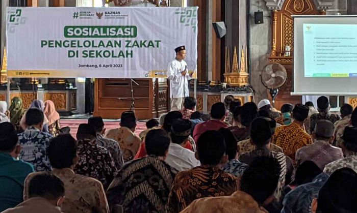 Baznas Jombang Serahkan Ratusan SK Unit Pengumpul Zakat Tingkat SD dan SMP Baznas Jombang Serahkan Ratusan SK Unit Pengumpul Zakat Tingkat SD dan SMP