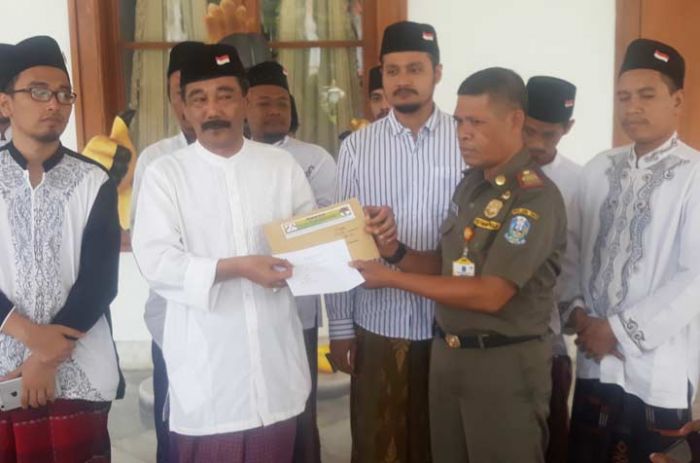 Barisan Santri Merah Putih Siap Dipimpin Pakde Karwo Menangkan Jokowi-Ma Barisan Santri Merah Putih Siap Dipimpin Pakde Karwo Menangkan Jokowi-Ma