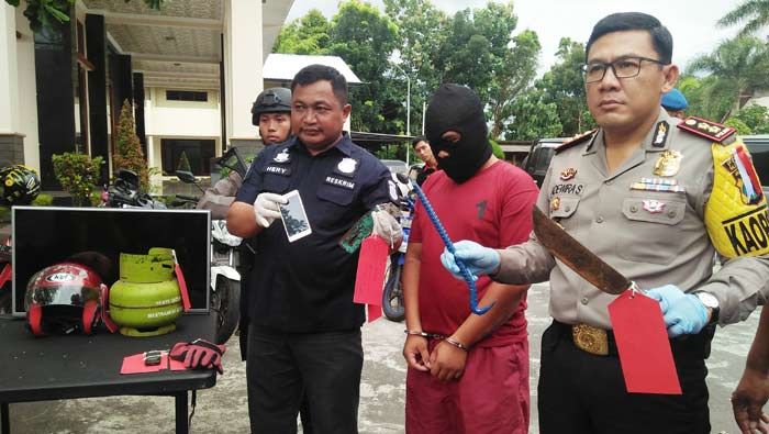 Pelaku Pencurian di 14 TKP Diringkus Polres Blitar Saat Gasak Tabung Gas Pelaku Pencurian di 14 TKP Diringkus Polres Blitar Saat Gasak Tabung Gas