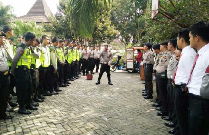 Satsabhara Polres Batu Adakan Pisah Sambut Anggota Baru dan yang Pindah ke Divisi Lain Satsabhara Polres Batu Adakan Pisah Sambut Anggota Baru dan yang Pindah ke Divisi Lain