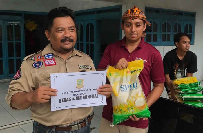 ASN Pemkot Mojokerto Salurkan Bantuan untuk Korban Banjir