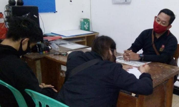 Lagi, Satpol PP Kota Kediri Garuk Pasangan Bukan Suami Istri di Kamar Kos Lagi, Satpol PP Kota Kediri Garuk Pasangan Bukan Suami Istri di Kamar Kos