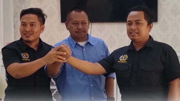 Konferensi IV PWI Pamekasan, Hairul Anam Resmi Jabat Ketua Periode 2025-2028 Konferensi IV PWI Pamekasan, Hairul Anam Resmi Jabat Ketua Periode 2025-2028
