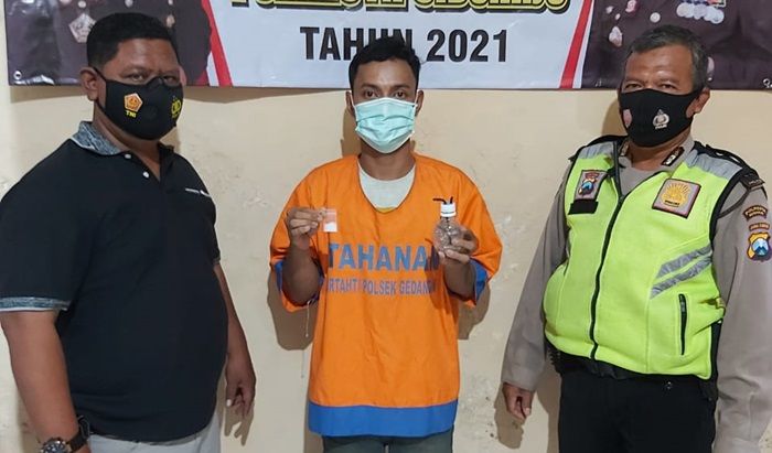 Polsek Gedangan Ringkus Pengedar Sabu Usai Transaksi di Rumahnya