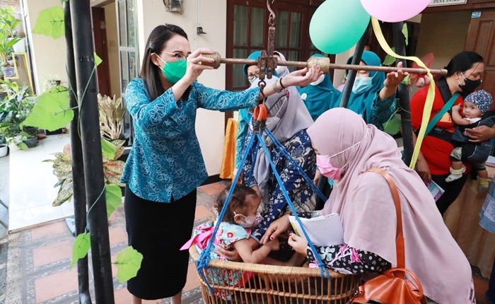 Kejar Satu Digit, Mbak Cicha Pantau Program Percepatan Penurunan Stunting di Kediri