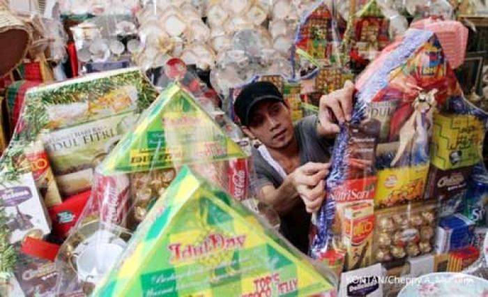 Pejabat Pemkot Surabaya Dilarang Terima Parcel Pejabat Pemkot Surabaya Dilarang Terima Parcel
