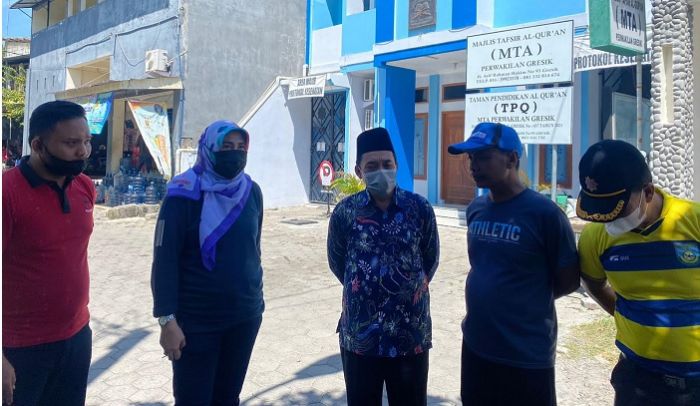 Warga Sidomoro Gresik Keluhkan Sekretariat MTA Digunakan Salat Jamaah, Begini Sikap Camat Kebomas Warga Sidomoro Gresik Keluhkan Sekretariat MTA Digunakan Salat Jamaah, Begini Sikap Camat Kebomas
