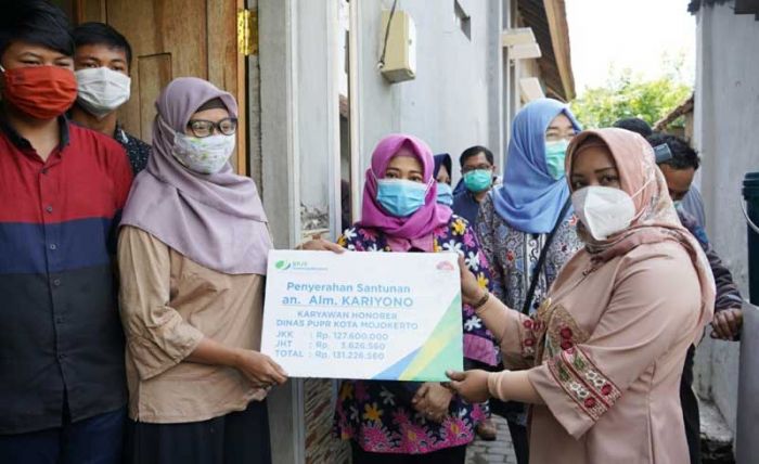Setelah RT RW, Tahun 2021 Modin Sampai Pemandi Jenazah Di-cover JKK-JKM oleh Pemkot Mojokerto Setelah RT RW, Tahun 2021 Modin Sampai Pemandi Jenazah Di-cover JKK-JKM oleh Pemkot Mojokerto